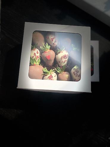 Кондитерские изделия, сладости: Клубника в шоколаде, по самой низкой цене по городу. Сочная клубника в — 16