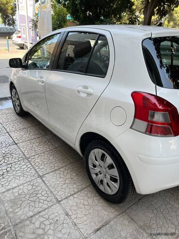 Toyota: Toyota Yaris: 1.3 l. | 2010 έ. Χάτσμπακ — 23
