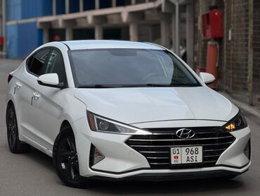 hyndai elantra: Hyundai Elantra: 2019 г., 2 л, Автомат, Бензин, Седан