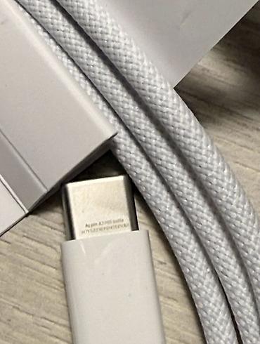 Зарядные устройства: Продаю оригинальные аксессуары apple. Новые не использованные из — 17