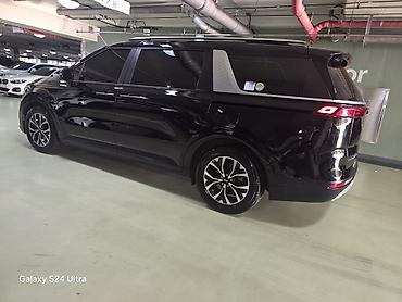 Kia: Kia Carnival: 2022 г., Минивэн — 16