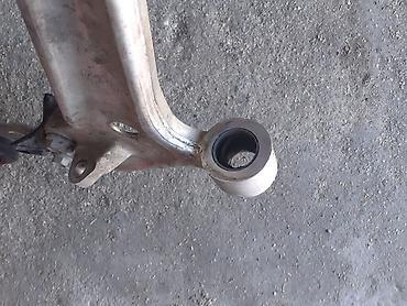 Podveska, xodovoy hissələri: Nissanin sag teref alt çasqaso. 2008-ci madel. tek problemi bir eded — 5