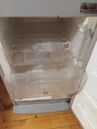 Soyuducular: 2 qapılı Samsung Soyuducu Satılır, rəng - Boz -da lalafo.az — 3 Soyuducular: 2 qapılı Samsung Soyuducu Satılır, rəng - Boz — 3