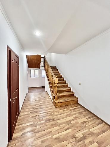 Долгосрочная аренда домов: 250 м², 6 комнат — 13