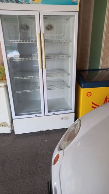 Холодильные витрины: Б/у холодильники Сатылат ( баары)иштейт. баасы келишим