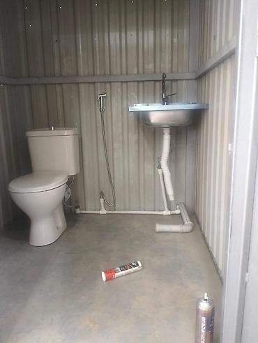 wc: Metalkarkaslı mobil sanitar qovşaq (WC kabinəsi) - Korpus: dalğalı — 4