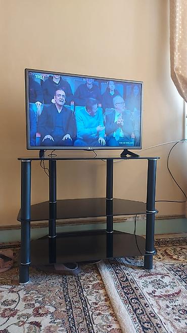 ТВ и видео: LG televizor + şüşə TV stendi - 82 Ekran - Pultu var Televizor — 5