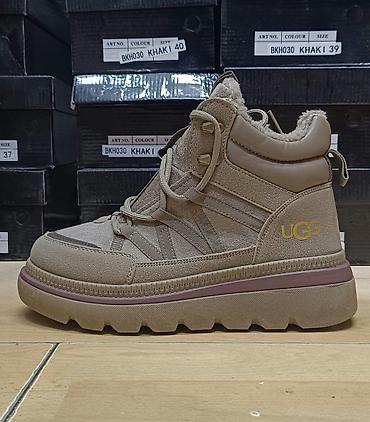 Ugg obuća: UGG cizme
36-41
Cena 3500 din — 16