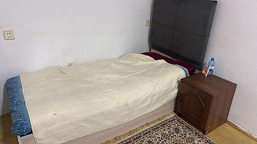 Yüksəklənən mexanizmalı tək nəfərlik çarpayı - Ölçü: təxminən 90x190