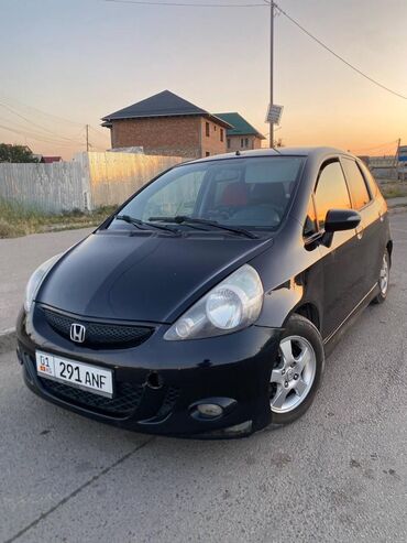 купить машину: Honda Jazz: 2007 г., 1.3 л, Вариатор, Бензин, Седан