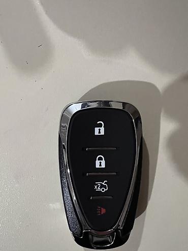 knopkalı: Chevrolet açar korpusları. 4-5 knopkalı pultlar mövcuddur — 4