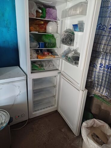 покупаю холодильник: Холодильник Б/у, Side-By-Side (двухдверный), 180 *