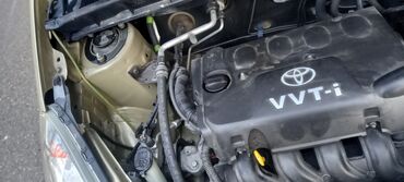 Toyota: Toyota Yaris Verso: 2001 г., 1.5 л, Механика, Бензин, Универсал — 9