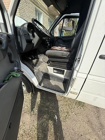 Унаа сатуу: Mercedes-Benz Спринтер: 2003 г., 2.2 л, Кол менен иштөөчү, Дизель, Van — 4