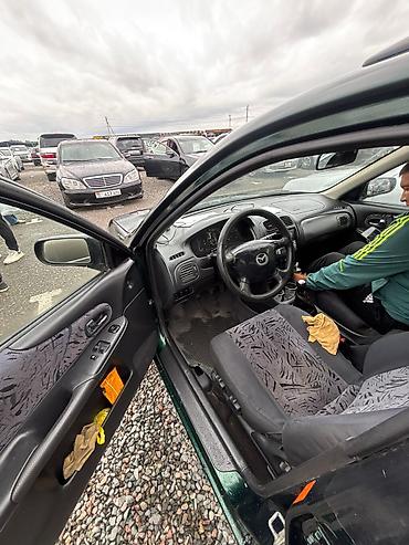 Mazda: Mazda 323: 2000 г., 1.6 л, Механика, Бензин, Универсал — 10