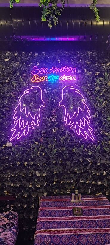 part time ofisiant: Ofisiant tələb olunur, Gündəlik ödəniş, 18-29 yaş, 3-5 illik təcrübə