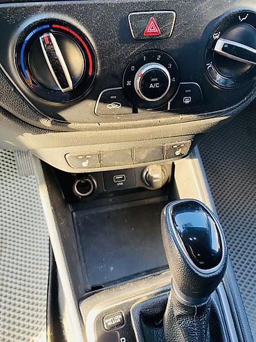 kla sorento: Hyundai Solaris: 2019 г., 1.6 л, Автомат, Бензин, Седан — 10