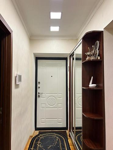 piramida plaza: Bakı, 3 otaqlı, Köhnə tikili, m. Nizami, 75 kv. m — 2