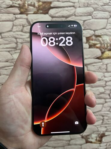 ikinci əl telefonlar iphone: IPhone 16 Pro, 128 GB, Desert Titanium, Barmaq izi, Face ID, Sənədlərlə