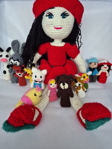 Oyuncaqlar: Toxunma barmaq kuklalar ələ keçirtmə kuklalar və adi kukla.Göz nuru — 8