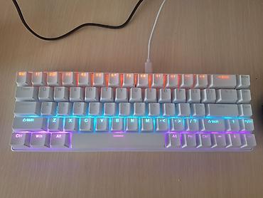 K68 Mexaniki klaviatura(blue switch). 1 həftədir alınıb çox yaxşı