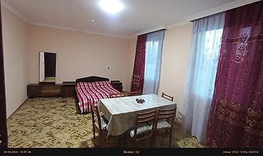 Günlük kirayə mənzillər: 3 otaqlı — 1