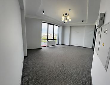 сдаю стол: Сдаётся в аренду офисное помещение 20м2 в центре города в БЦ Sphera — 3