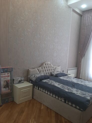 Uzunmüddətli kirayə mənzillər: 28 May metrosundan 700-800şərq bazarından 100 metr məsafədə 177 — 8