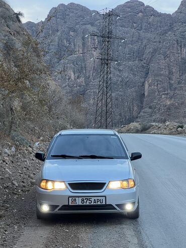 Daewoo: Daewoo Nexia: 2010 г., 1.6 л, Механика, Бензин, Седан