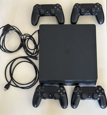 PS4 (Sony Playstation 4): Playstation 4 slim Yaddaş : 1TB Tam işlekdir +4 original dualshock (