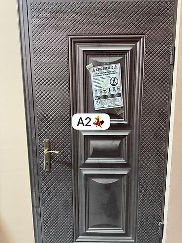 seyf qapısı ikinci əl: AYNUR 2💃 Seyf qapı satılır Qiymət 130 azn Eni . 102 Hündür. 213.5 — 1