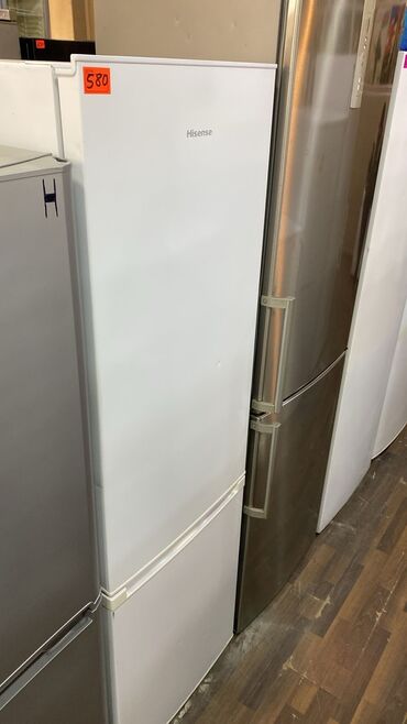 Soyuducular: 2 qapılı Hisense Soyuducu Satılır, rəng - Ağ