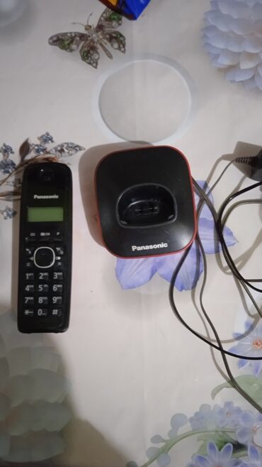 русская клавиатура: Продаётся в хорошем состоянии домашний радиотелефон