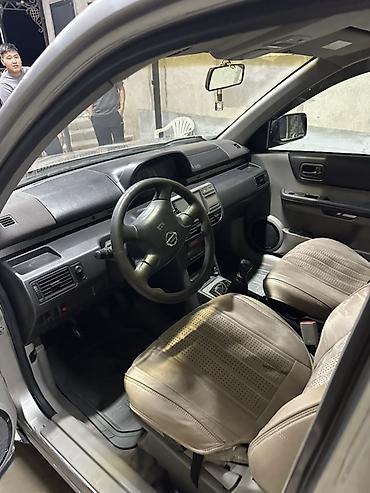 4х4 машина: Nissan X-Trail: 2003 г., 2.2 л, Механика, Дизель, Кроссовер — 3
