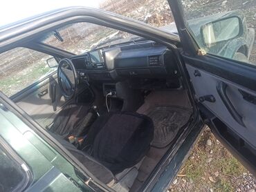 Volkswagen: Volkswagen Golf: 1989 г., 1.8 л, Механика, Бензин, Хэтчбэк — 5