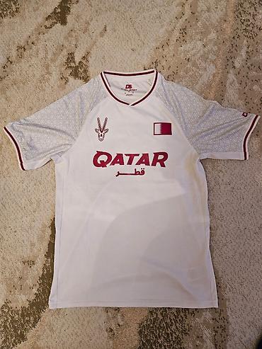 Kişi geyimləri: Qatar 2022 World Cup t-shirt Doha şəhərindən fanshopdan alınıb — 6