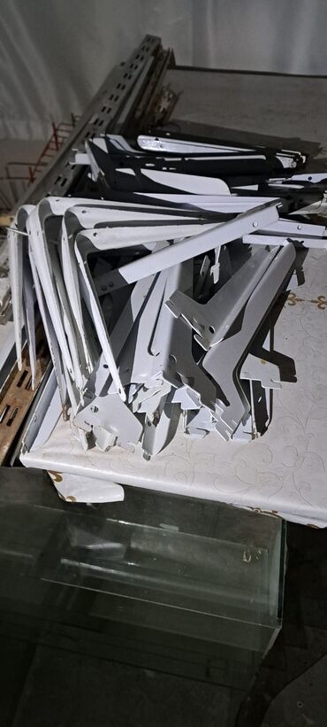 Digər mağaza avadanlığı: Razilasma yolu ile -da lalafo.az — 12 Digər mağaza avadanlığı: Razilasma yolu ile — 12