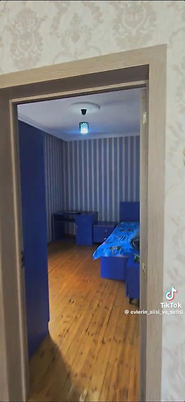 bayılda ev: Satılır: 3 otaqlı həyət evi (tam yaşayışlı) Planlama: - Geniş zal — 3