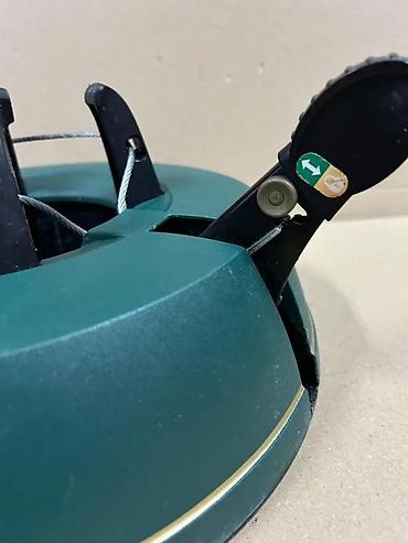 Praznična dekoracija: Postolje za jelku KRINNER Comfort - Stabilno i bezbedno postolje za — 5