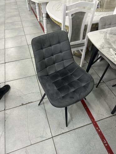 Ремонт, реставрация мебели: Ремонт мебели 
Реставрация мебели 
Замена метериала 
Замена паралона — 3