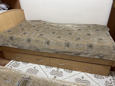 купить односпальную кровать с матрасом: Односпальная кровать, С матрасом, длина - 200 см