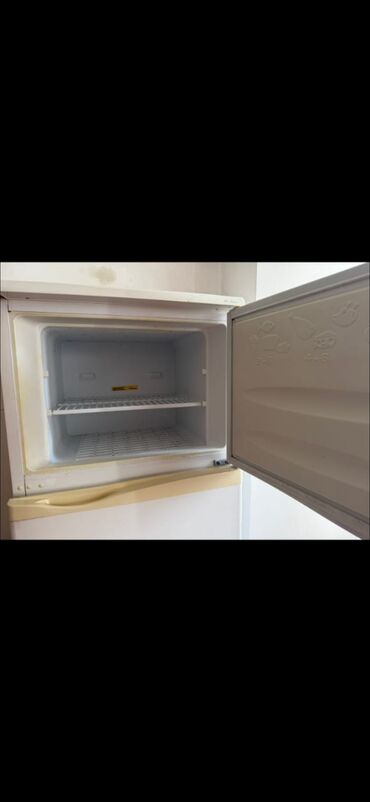 Духовки: Б/у 2 двери Beko Холодильник Продажа, цвет - Белый, С диспенсером