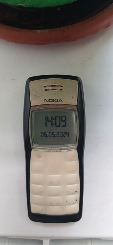 Мобильные телефоны: Nokia 1, Б/у, цвет - Серый, 1 SIM