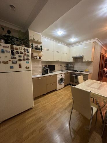 Köhnə tikili: Bakı, 4 otaqlı, Köhnə tikili, m. Xətai, 100 kv. m — 8