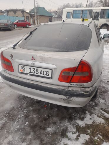 мисубиси спейс стар: Mitsubishi Carisma: 2001 г., 1.8 л, Автомат, Бензин, Хэтчбэк