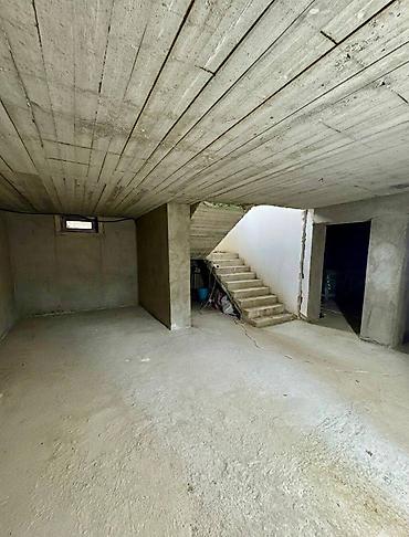 sultan emlak: 8-ci kilometr 5 otaqlı, 157 kv. m, Kredit var, Orta təmir — 6