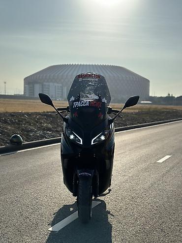 Скутеры: Макси-скутер Yamaha, 200 куб. см, Бензин, Новый — 8