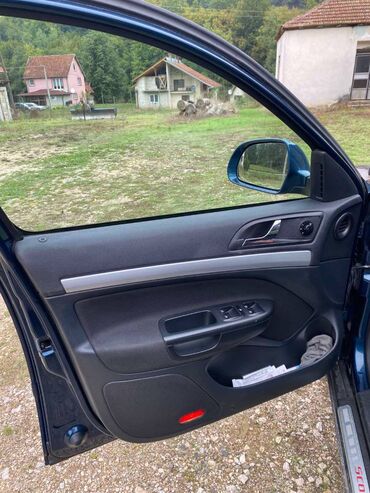 Skoda: Skoda Oktavia SCOUT 4x4 2012 god. 1.8 tsi benzin160ks karavan — 14