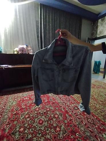 kurtka satilir: Qadın üçün qısa fason gödəkçə dəsti. Şəkillərdə 2 fərqli model — 2