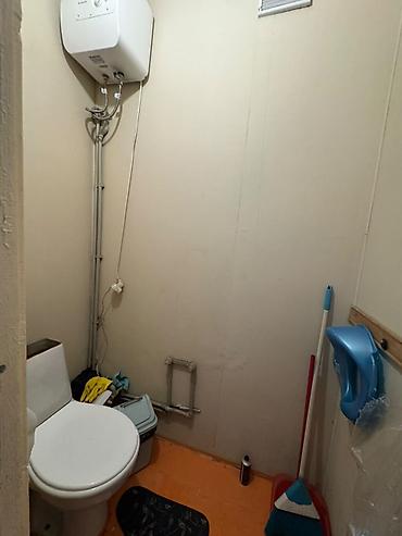 Квартиры: 5 комнат, 62 м², 105 серия, 4 этаж, Косметический ремонт — 8